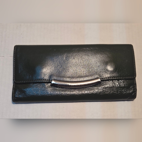 Hobo International Tri-fold Womens Wallet Dark Green Leather Foldover Flap - Picture 1 of 5